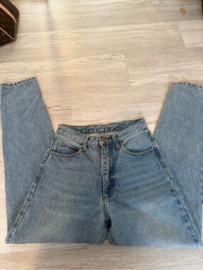 Brandy Melville Light Blue High-Rise Straight Jeans